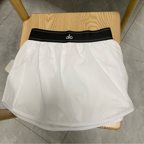 ALO Yoga Dresses & Skirts - ALO Yoga White Mini Skirt with Black Waistband